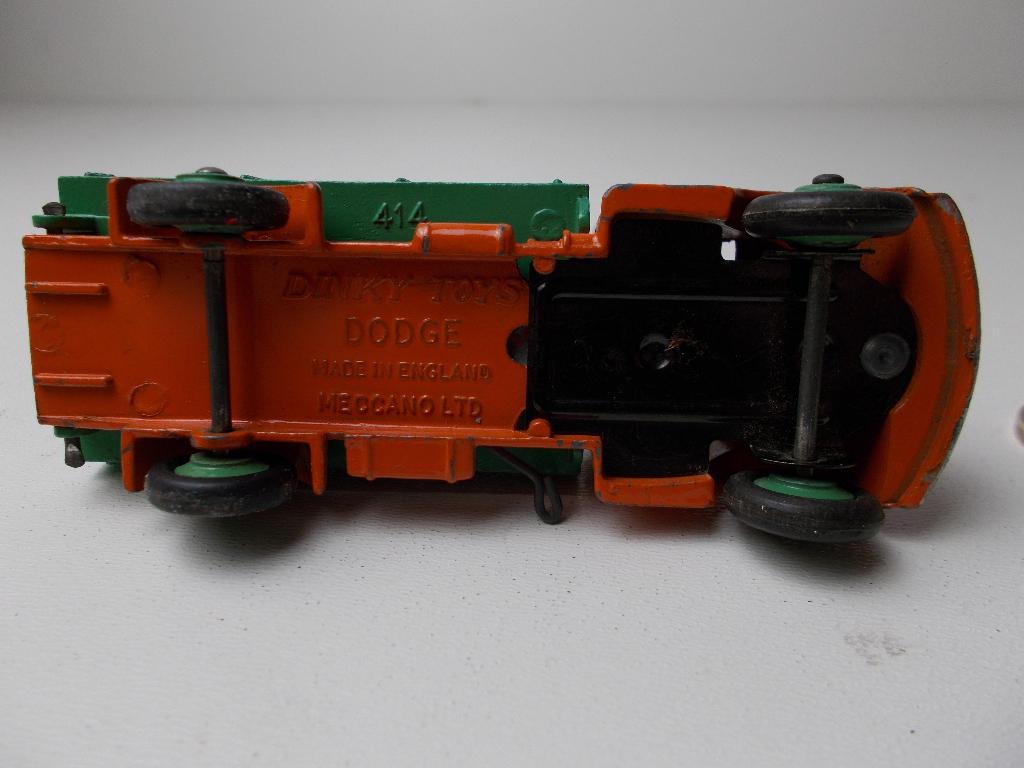1955 Dinky Toys 414 DODGE REAR TIPPING WAGON. I.g.st., Ophalen of Verzenden, Zo goed als nieuw, Bus of Vrachtwagen, Dinky Toys