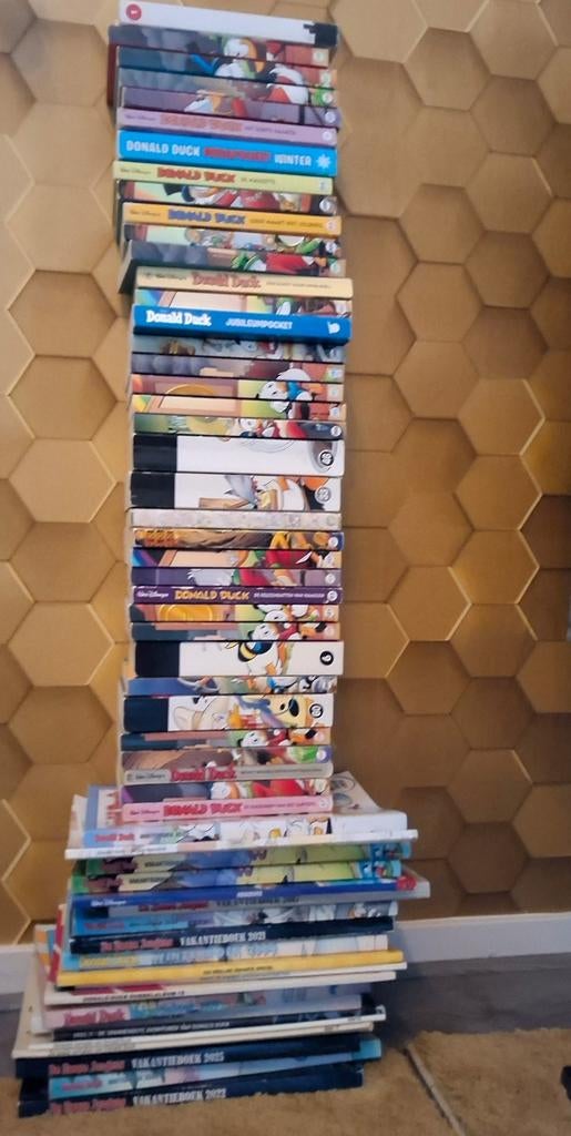 Heel veel Donald duck pockets, Ophalen of Verzenden, Zo goed als nieuw, Fictie algemeen