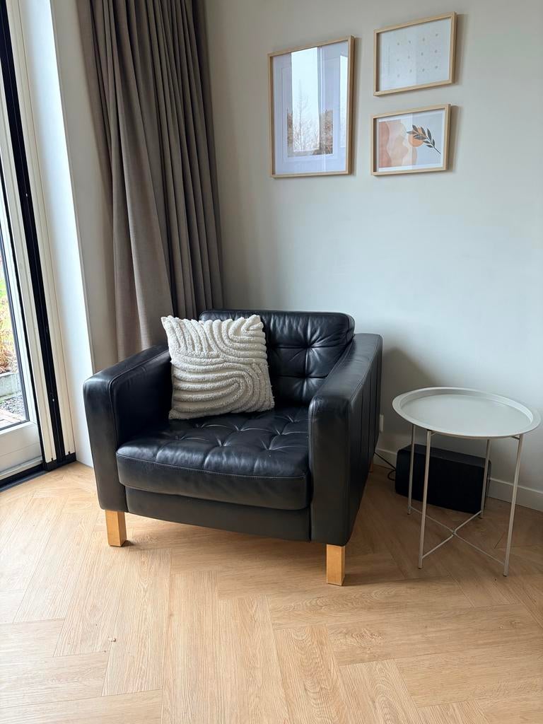 Landskrona fauteuil - zwart leer - in goede staat, Huis en Inrichting, Ophalen, Zo goed als nieuw, Leer, 75 tot 100 cm