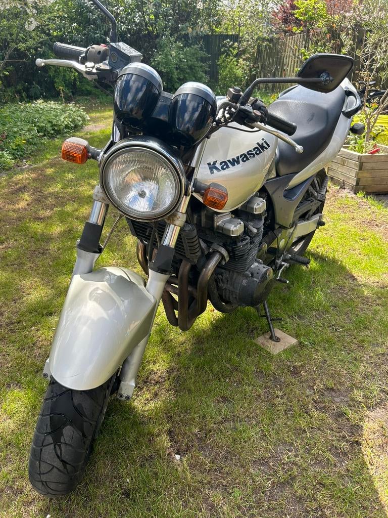 Kawasaki ZR750F, Ophalen, Gebruikt