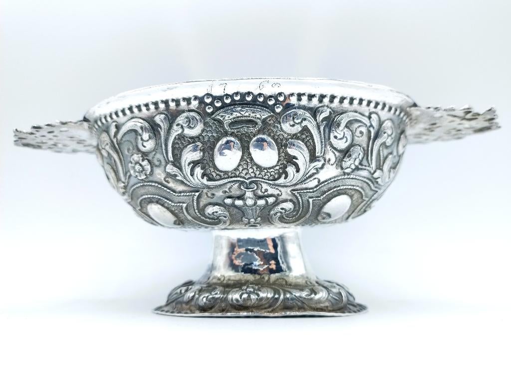 Zilveren brandewijnkom, Obbe Ydema, Sneek, 1766, Antiek en Kunst, Verzenden, Zilver