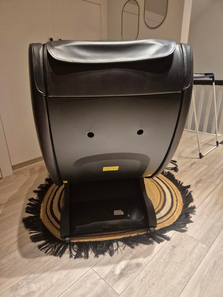 Te koop, Massage Chair., Ophalen, Zo goed als nieuw, Overige typen
