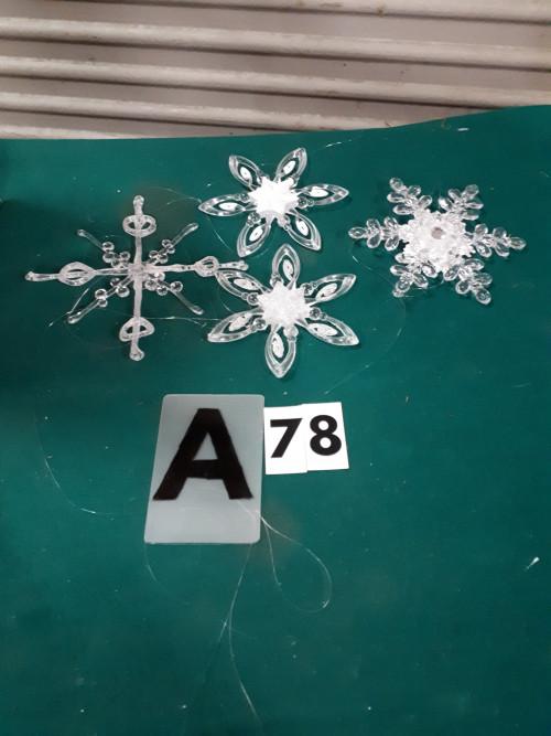 78/a kersthangers, kunststof doorzichtig, Diversen, Kerst, Ophalen of Verzenden, 'T Olde Gre-j, Info@toldegrej.nl, Endepoelstraat 20f Didam