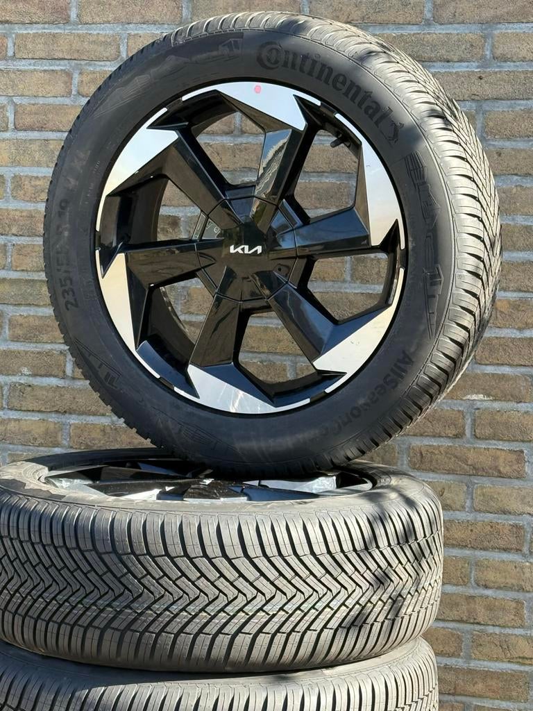 NIEUWE KIA VELGEN 235/55R19 + NIEUWE CONTINENTAL ALLSEASON, Auto-onderdelen, 19 inch, Banden en Velgen, Nieuw, Ophalen of Verzenden