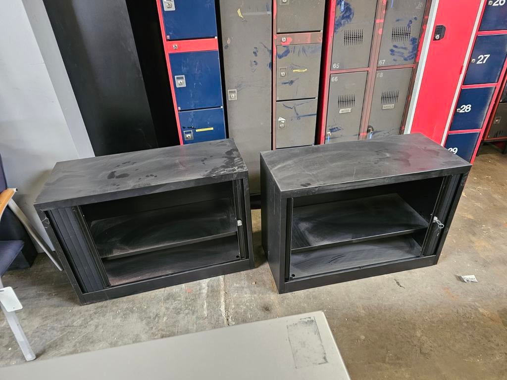 1 lage roldeur kast garage werkplaats kantoor archief, Ophalen, Gebruikt, 100 tot 150 cm, Meerdere deuren