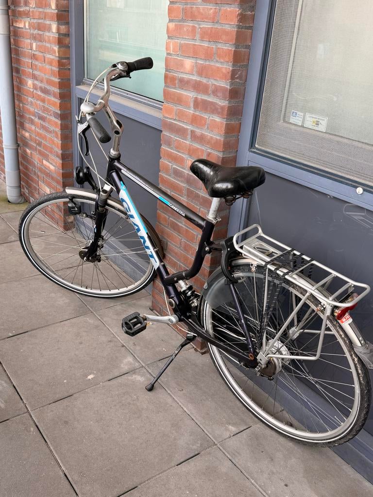 Giant bike, net onderhouden, nieuwe voorband, Fietsen en Brommers, Fietsen | Dames | Damesfietsen, Ophalen, Versnellingen, Giant