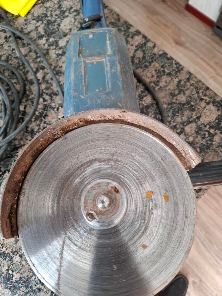 Zware Bosch haakse slijper, ca. 800W, Doe-het-zelf en Verbouw, Ophalen of Verzenden, Gebruikt, 700 tot 1000 watt, Haakse handslijpmachine