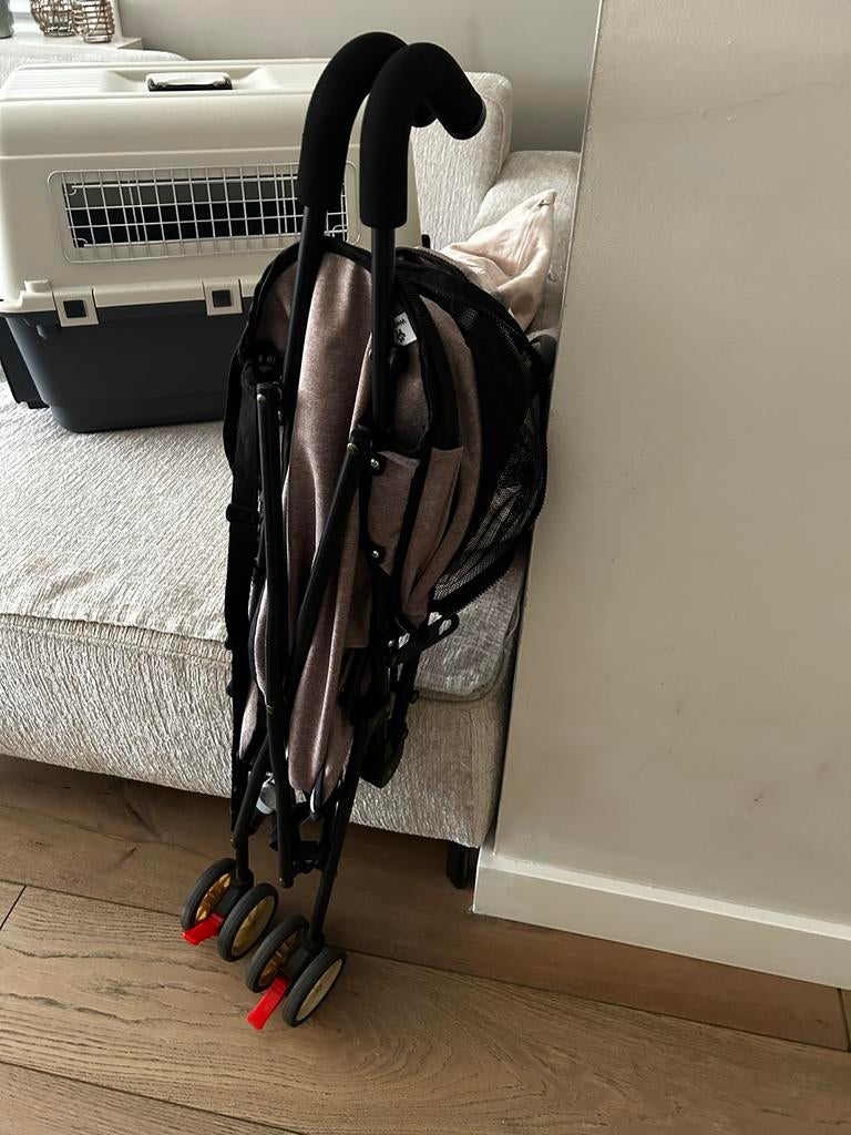 Luxe hondenbuggy Z.G.A.N.Ideaal voor vakantie/klein hondje, Dieren en Toebehoren, Honden-accessoires, Ophalen, Zo goed als nieuw