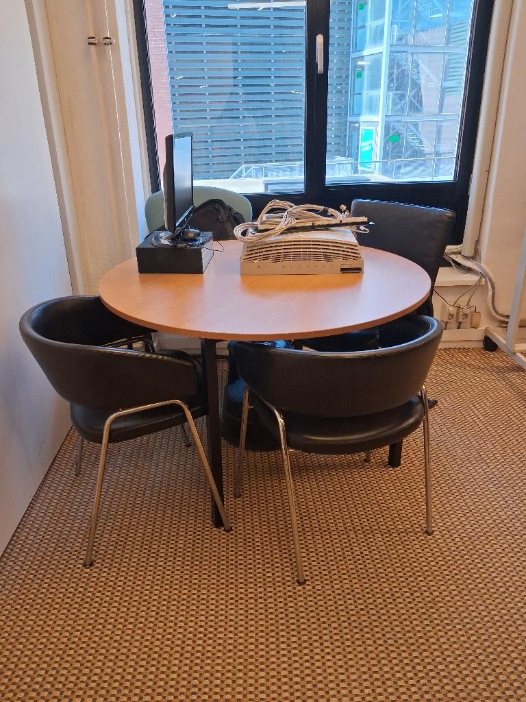 Ronde tafel, Huis en Inrichting, Tafels | Eettafels, Ophalen, Gebruikt, Rond, Vier personen