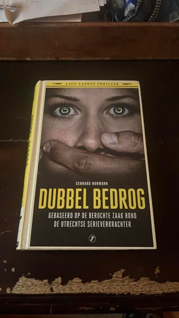Dubbel Bedrog - Gerhard Hormann, Boeken, Ophalen of Verzenden, Zo goed als nieuw, Nederland