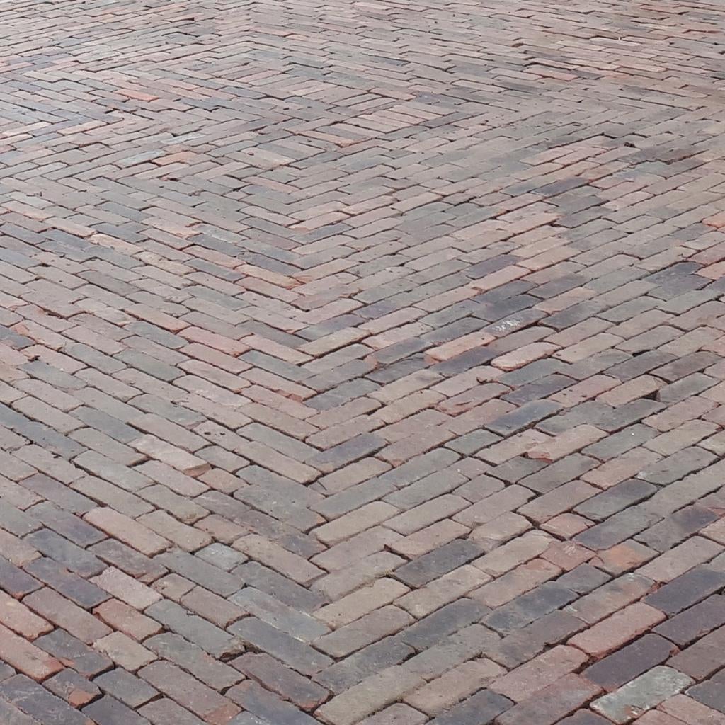Oud gebakken dikformaat straatwerk bestrating klinkers, Ophalen