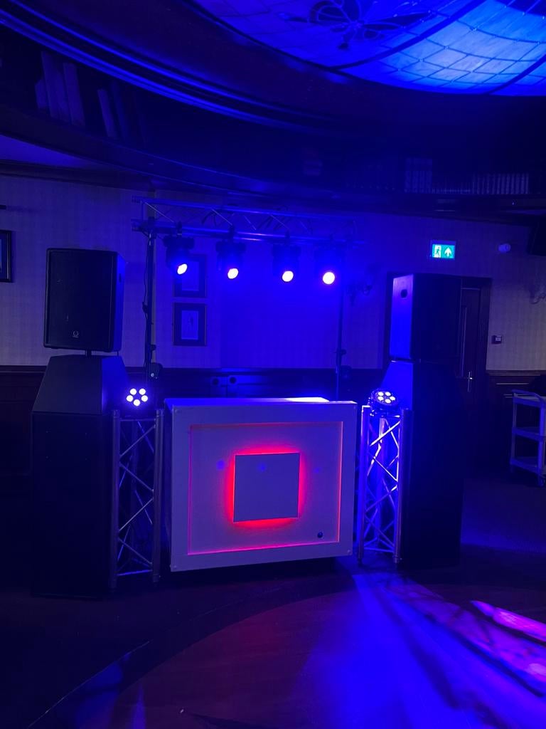 Complete DJ Set te huur!, Ophalen of Verzenden, Zo goed als nieuw, Overige
