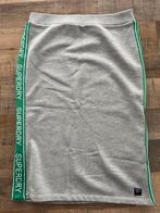 Superdry rok grijs met groene streep maat 38/40 (M), Kleding | Dames, Rokken, Maat 38/40 (M), Ophalen of Verzenden, Zo goed als nieuw