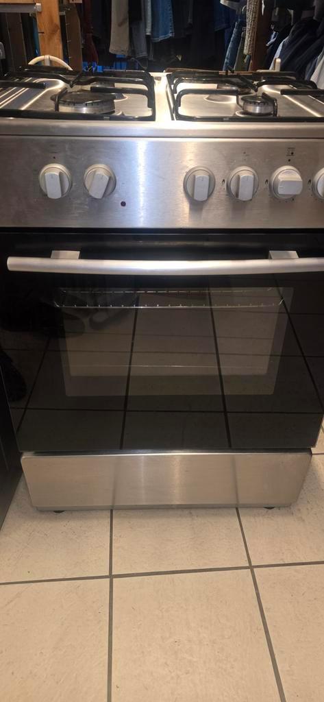 Etna gasfornuis met garantie, Witgoed en Apparatuur, Fornuizen, Gebruikt, Vrijstaand, Gas, 4 kookzones, 85 tot 90 cm, Ophalen