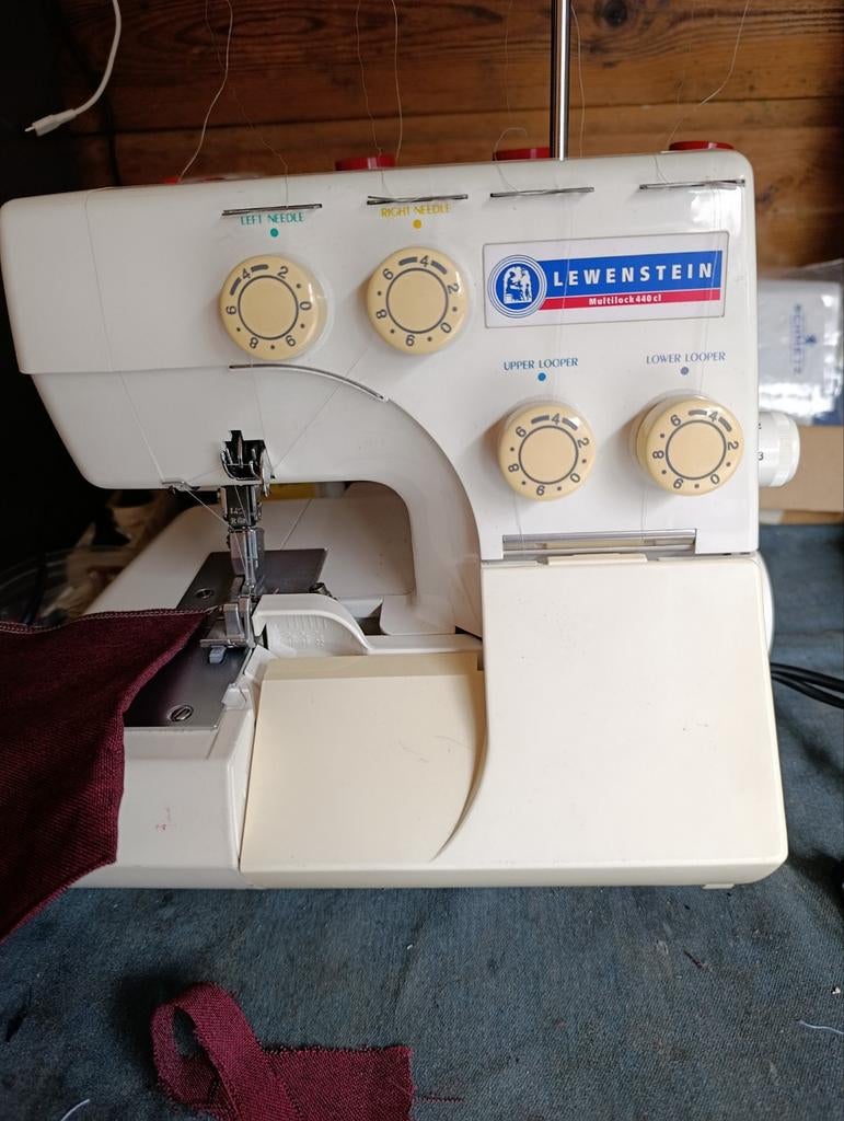 Lewenstein  multilock 440cl, Ophalen of Verzenden, Naaimachine, Overige merken