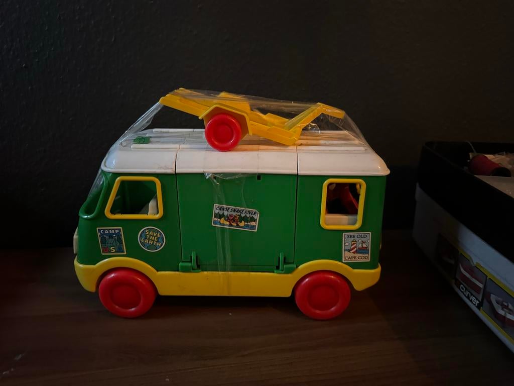 Vintage Fisher Price camper met Ernie, jeep en accessoires, Ophalen of Verzenden, Gebruikt, Speelset