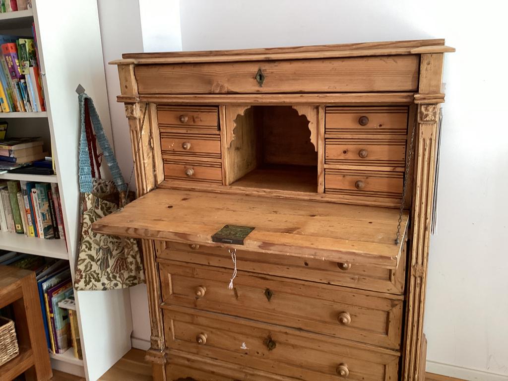 Antieke kast, Antiek en Kunst, Ophalen of Verzenden