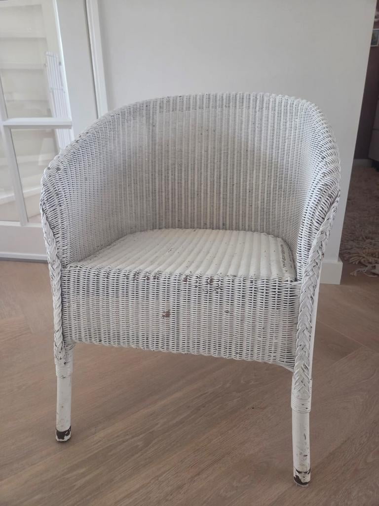 Oud Lloyd Loom stoeltje, Ophalen