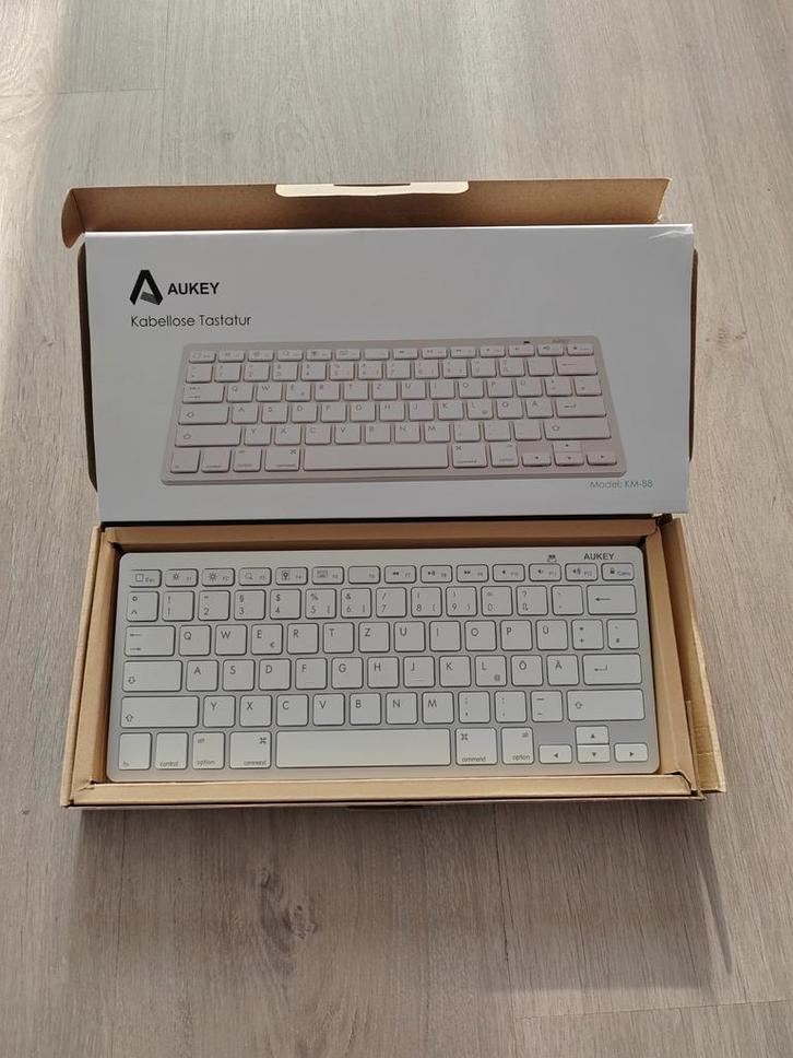 Gloednoeuwe AUKEY draadloze toetsbord in Den Haag, Computers en Software, Toetsenborden, Nieuw, Overige indelingen, Draadloos