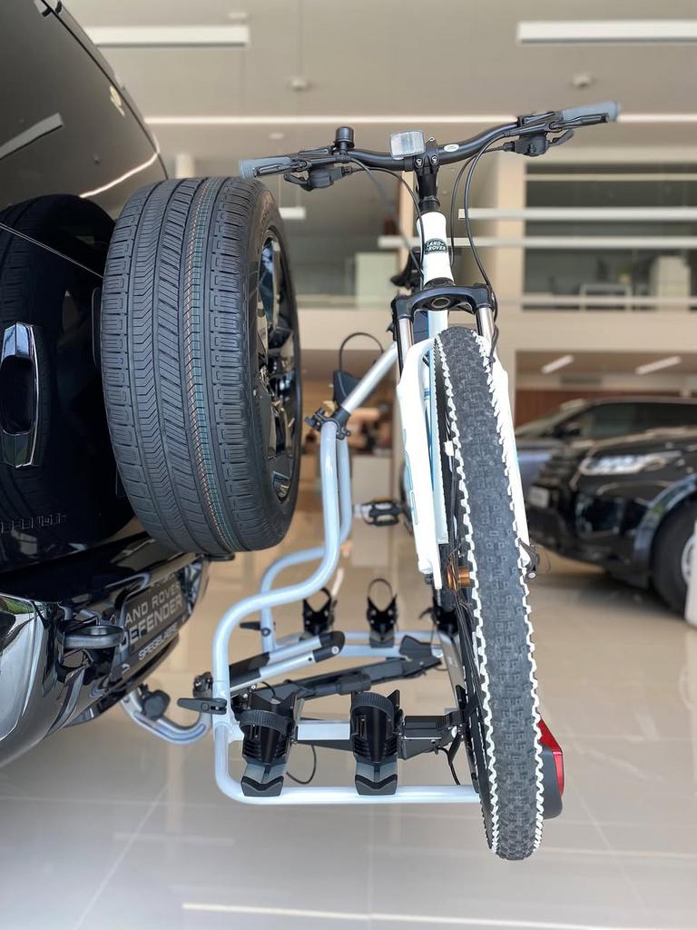 Nieuwe Land Rover Defender fietsendrager voor 3 fietsen, 3 fietsen of meer, Nieuw, Ophalen of Verzenden, Trekhaakdrager