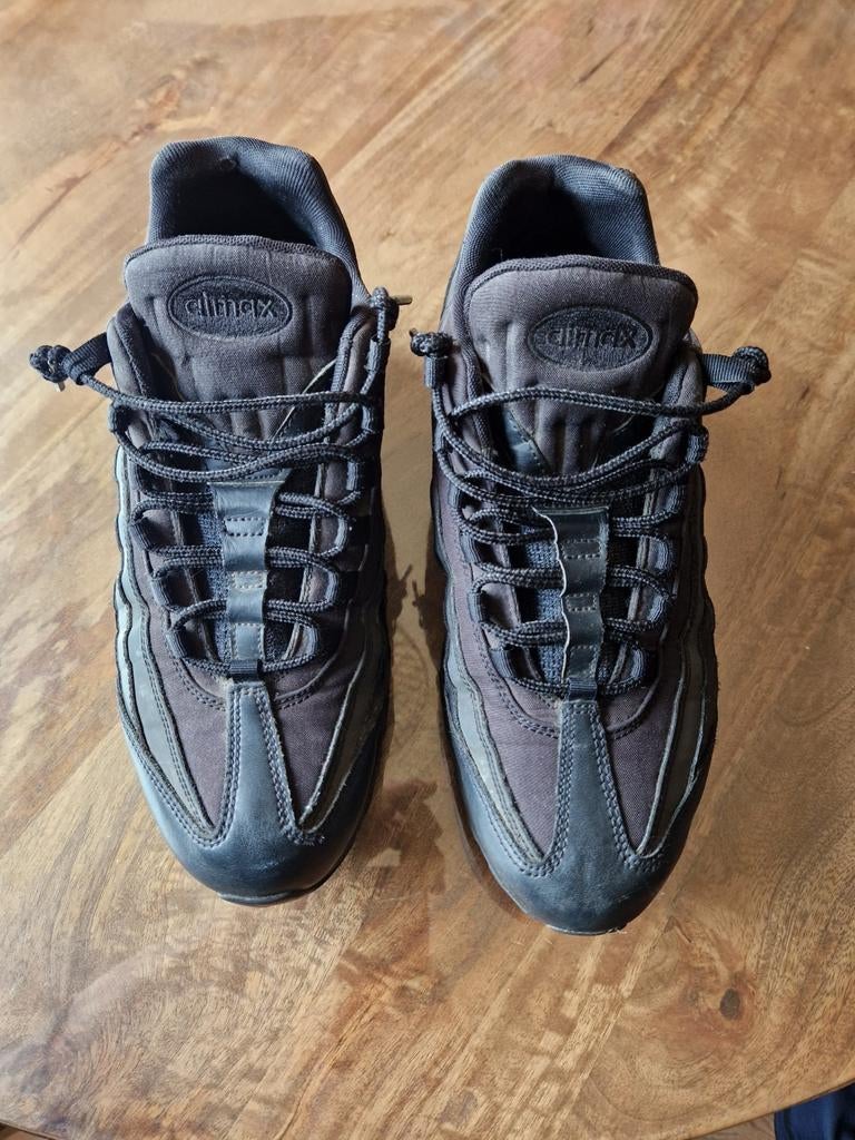 Mooie nike air max 95 big bubble zwart met goud  maat 46, Ophalen of Verzenden, Zo goed als nieuw, Schoenen