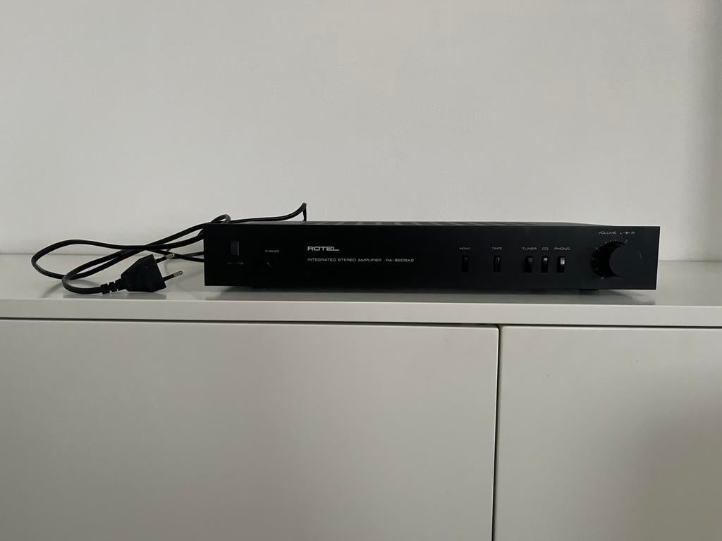 Rotel versterker ra820BX2 - vintage hifi, Ophalen of Verzenden, Gebruikt