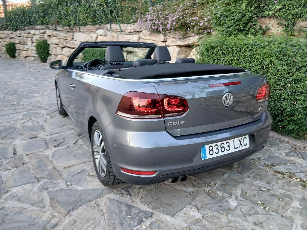 VW Golf cabriolet, 1.4TSI, automaat, R line uitvoering !, Auto's, Zwart, 4 cilinders, Cabriolet, 122 pk