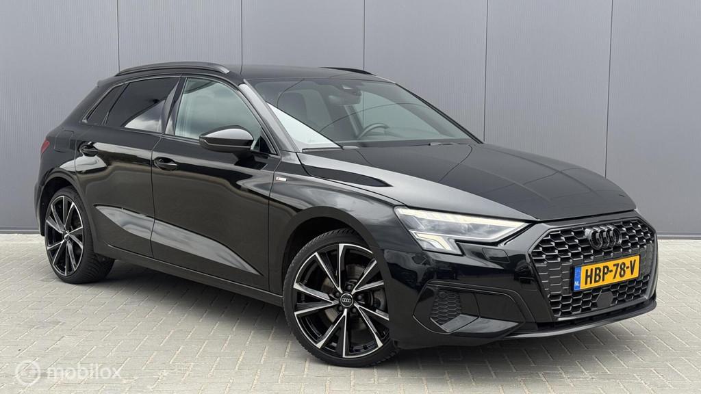 Audi A3 Sportback 40 TFSIe S line Sportstoelen ACC, Auto's, Audi, Euro 6, 4 cilinders, 1535 kg, Alcantara