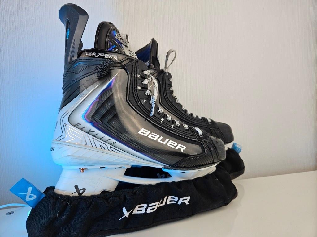 Bauer Vapor Flylite IJshockeyschaatsen (nov 2025) + factuur, Bauer, Ophalen of Verzenden, Zo goed als nieuw, IJshockeyschaatsen