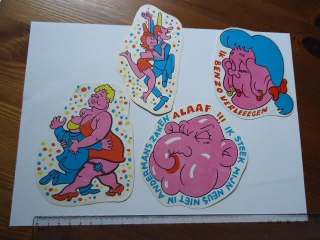 sticker oud Carnaval strip alaaf retro pop 4x vintage, Verzamelen, Verzenden, Zo goed als nieuw, Bedrijf of Vereniging