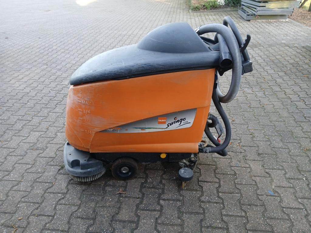 Taski Swingo 1250 B, Tuin en Terras, Veegmachines, Ophalen