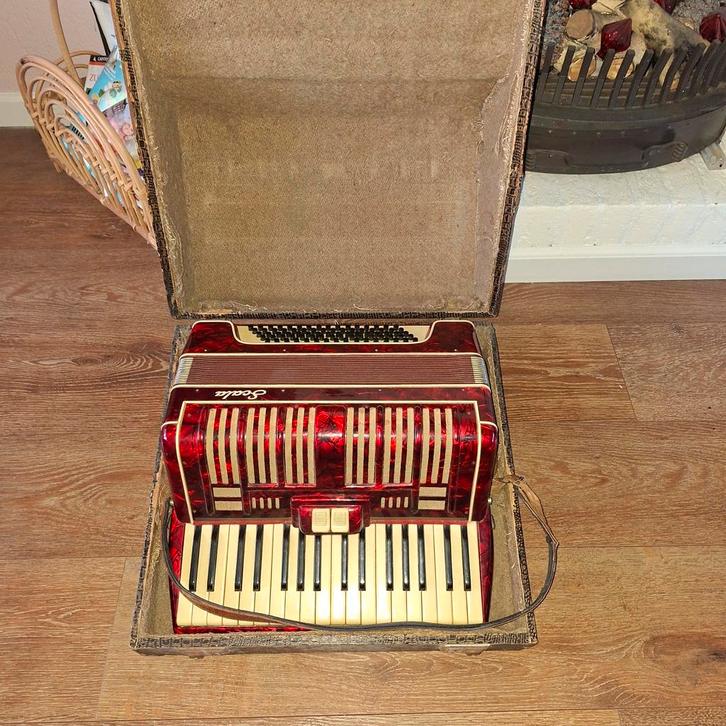 Tk originele Scala toetsen accordeon, Muziek en Instrumenten, Accordeons, Gebruikt, 120-bas, Overige merken, Ophalen