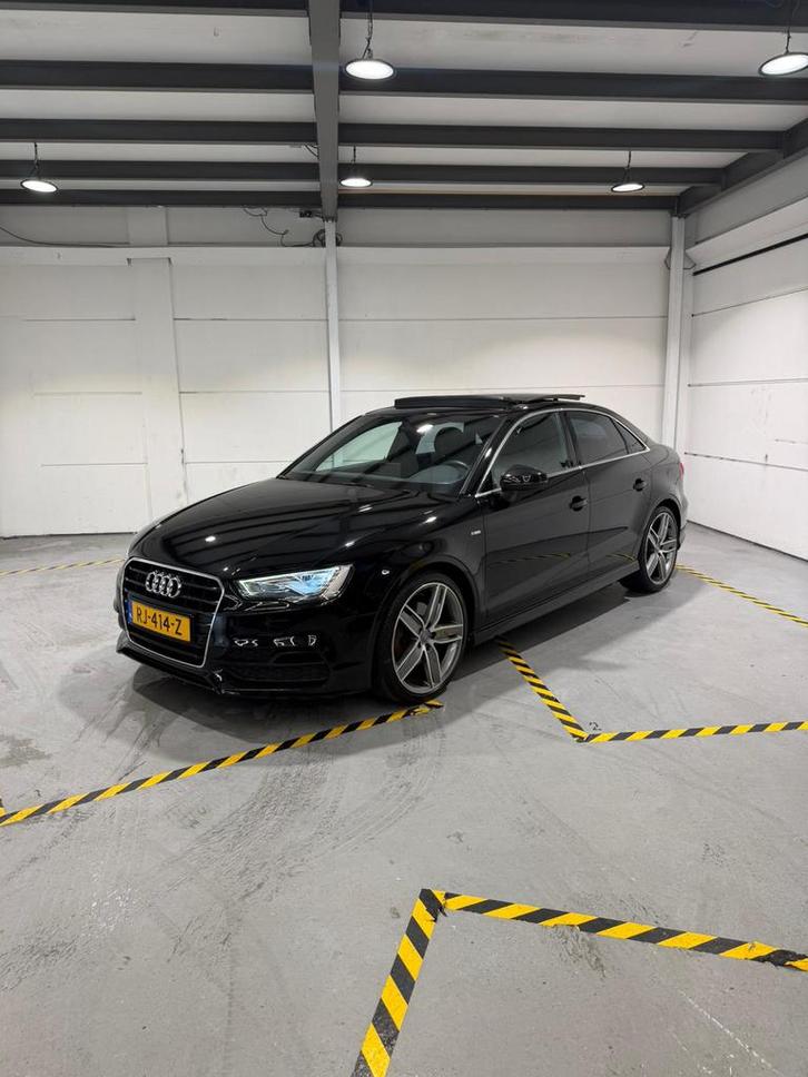 Audi A3 2.0 TDI 184PK S-Line Full Option Pano B&O Camera, Auto's, Audi, Particulier, A3, Diesel, C, Hatchback, Handgeschakeld