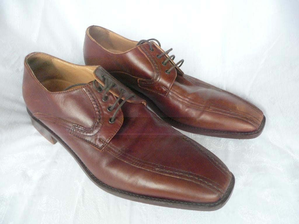 Bruine leren Nero Giardini schoenen Italiaans design maat 44, Ophalen of Verzenden, Zo goed als nieuw, Bruin