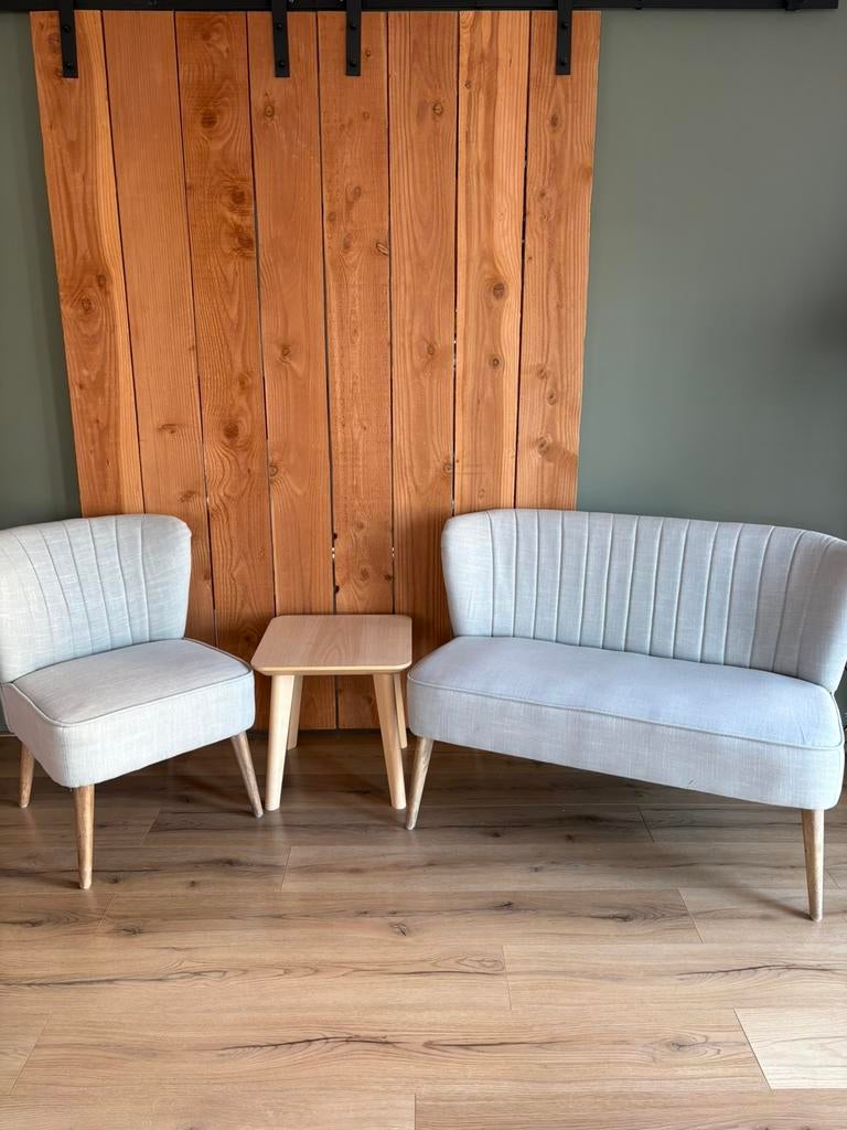 Leuke bank met fauteuil en tafeltje, Ophalen, Zo goed als nieuw