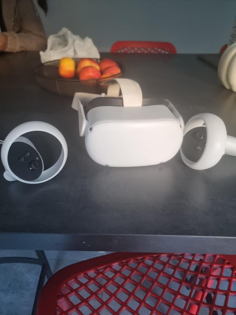 Meta Quest 2 VR-bril - 128 GB, Spelcomputers en Games, Virtual Reality, Zo goed als nieuw, Overige platformen, VR-bril, Ophalen of Verzenden