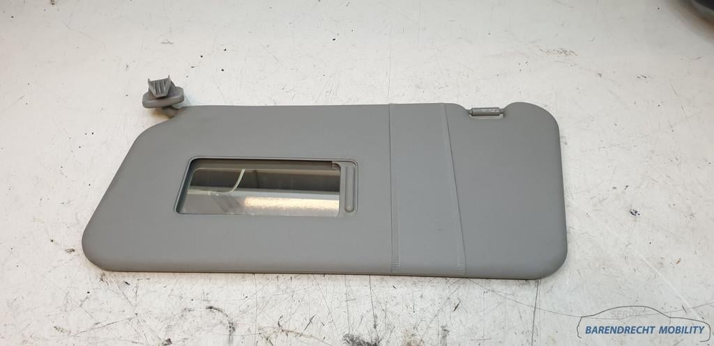 Zonneklep links Agila B / Splash Suzuki Opel bestuurderskant, Auto-onderdelen, Gebruikt, Bahnhofsplatz 1
65423  Russelsheim am Main, DE