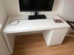 Malm bureau ikea, Huis en Inrichting, Bureaus, Ophalen, Zo goed als nieuw