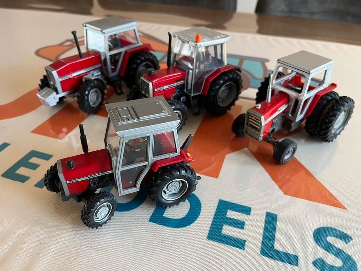 Kwartet Massey Ferguson trekkers Britains, Hobby en Vrije tijd, Modelauto's | 1:32, Zo goed als nieuw, Tractor of Landbouw, Britains