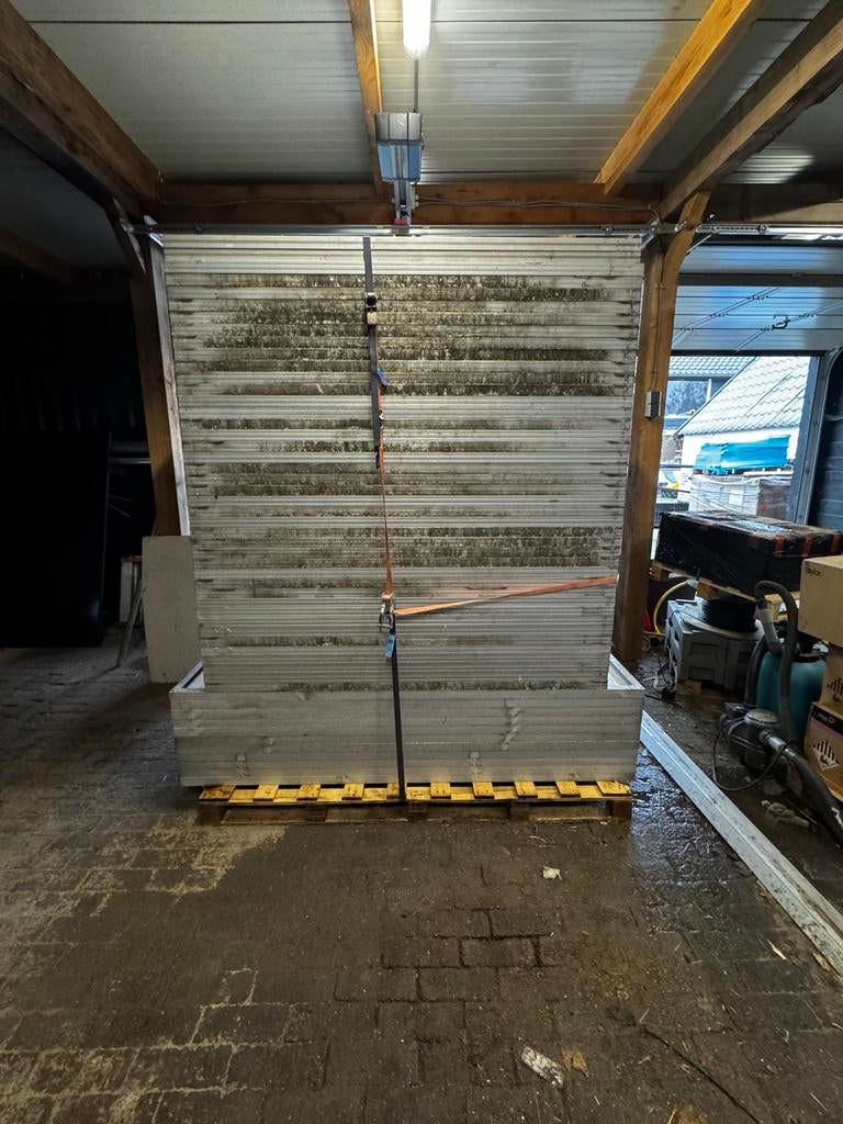 Zonnepanelen: 42x 250Wp en 11x 305Wp, Doe-het-zelf en Verbouw, Zonnepanelen en Toebehoren, Ophalen, Gebruikt, Paneel, 200 wattpiek of meer