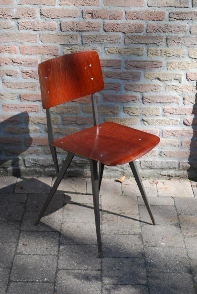 Industriele stoel Ynske Kooistra / Cordemeyer / Friso Kramer, Huis en Inrichting, Stoelen, Gebruikt, Eén, Hout, Metaal, Bruin