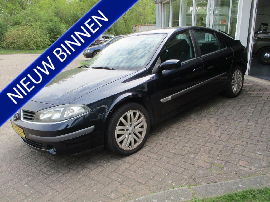 Renault Laguna 1.6-16V Business Keurige Auto! Km stand Nap!, Auto's, Voorwielaandrijving, Laguna, Gebruikt, 4 cilinders