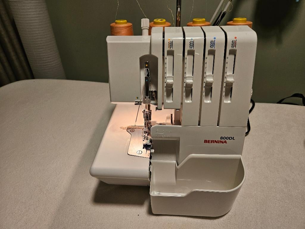 Bernina lockmachine, Ophalen, Zo goed als nieuw