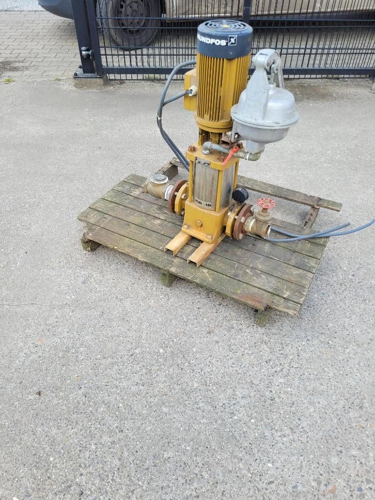 waterpomp Grundfos CR 16- 40, Ophalen, Gebruikt, Elektrisch, Besproeiingspomp