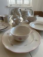 Gedeeltelijk servies Cambridge met rozenprint, Verzenden, Zo goed als nieuw, Overige stijlen, Porselein