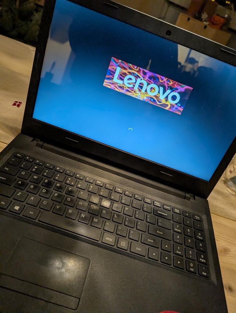 Lenovo laptop, Computers en Software, Windows Laptops, 2 tot 3 Ghz, Qwerty, Ophalen of Verzenden, 17 inch of meer