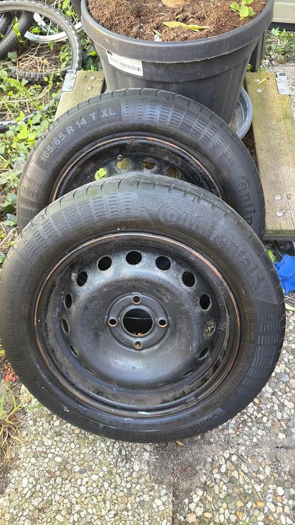 Zomerbandenset 165/65 R14 Gratis wieldoppen, 14 inch, Gebruikt, Ophalen of Verzenden, Band(en)