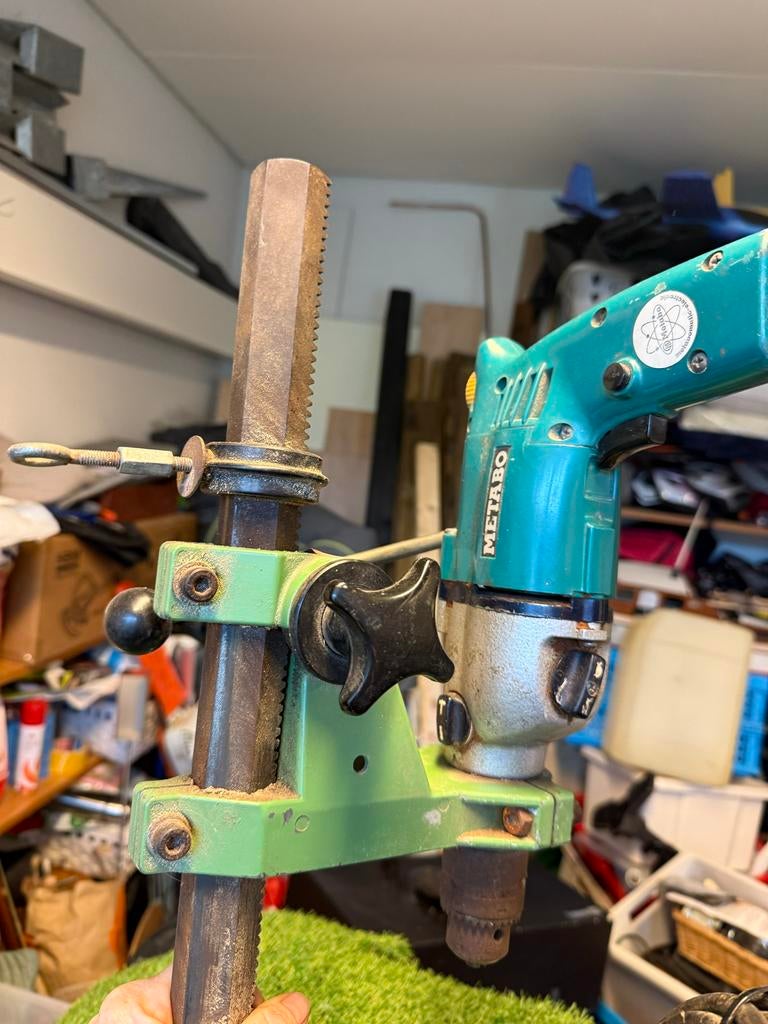 Metabo Boormachine met Boorstandaard - Vintage Krachtpatser, Doe-het-zelf en Verbouw, Ophalen of Verzenden, Gebruikt, Minder dan 400 watt
