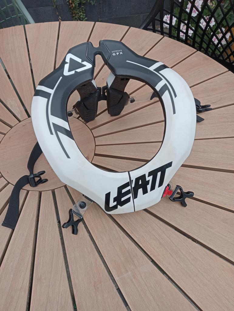 Leatt nekbrace maat junior xs kind motorcross, Ophalen of Verzenden, Tweedehands, Kinderen, Motorcrosskleding