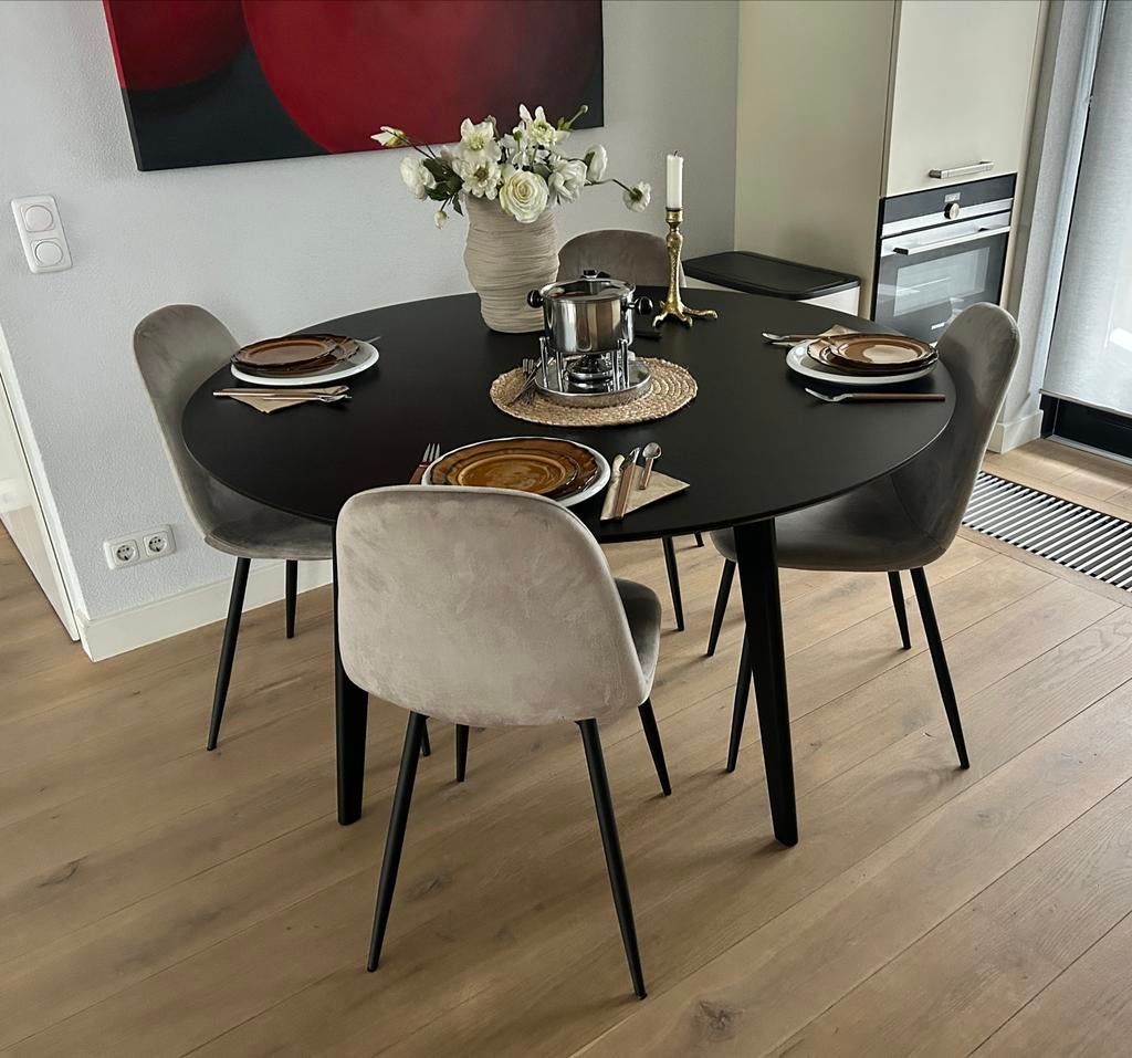 Zo goed als nieuwe ronde eettafel van Fonq, 1.40m, Huis en Inrichting, 100 tot 150 cm, Rond, Ophalen of Verzenden, Zo goed als nieuw